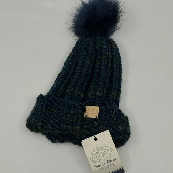 NWT Femme Wares Marled Knit Pom Pom Crochet Knit Blue Toque  Beanie - Picture 2 of 6